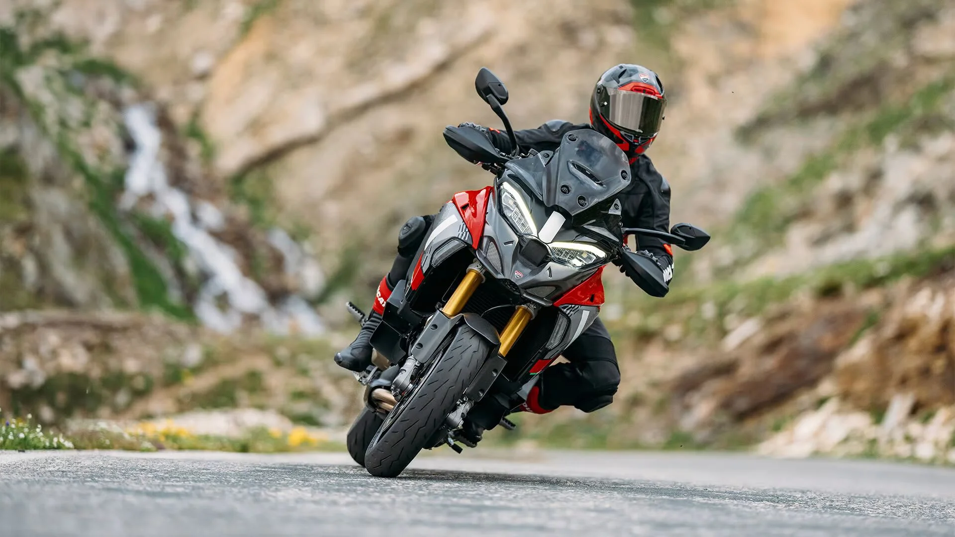Multistrada V4 Pikes Peak