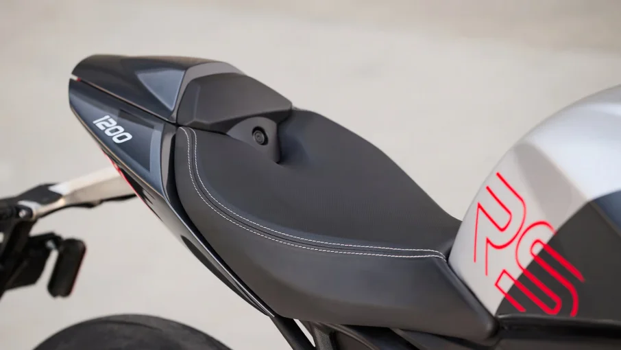 SPEED TRIPLE 1200 RS görsel 3