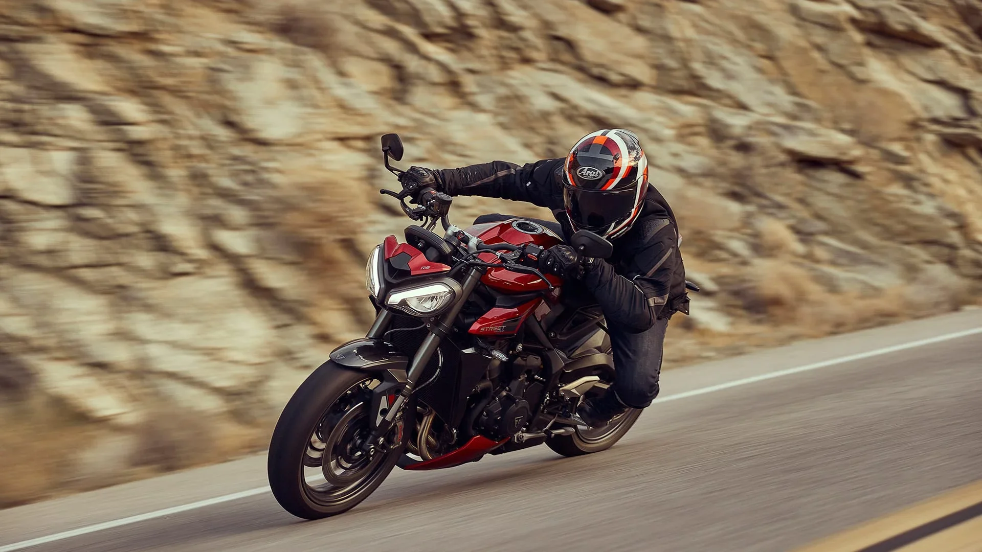 STREET TRIPLE RS
