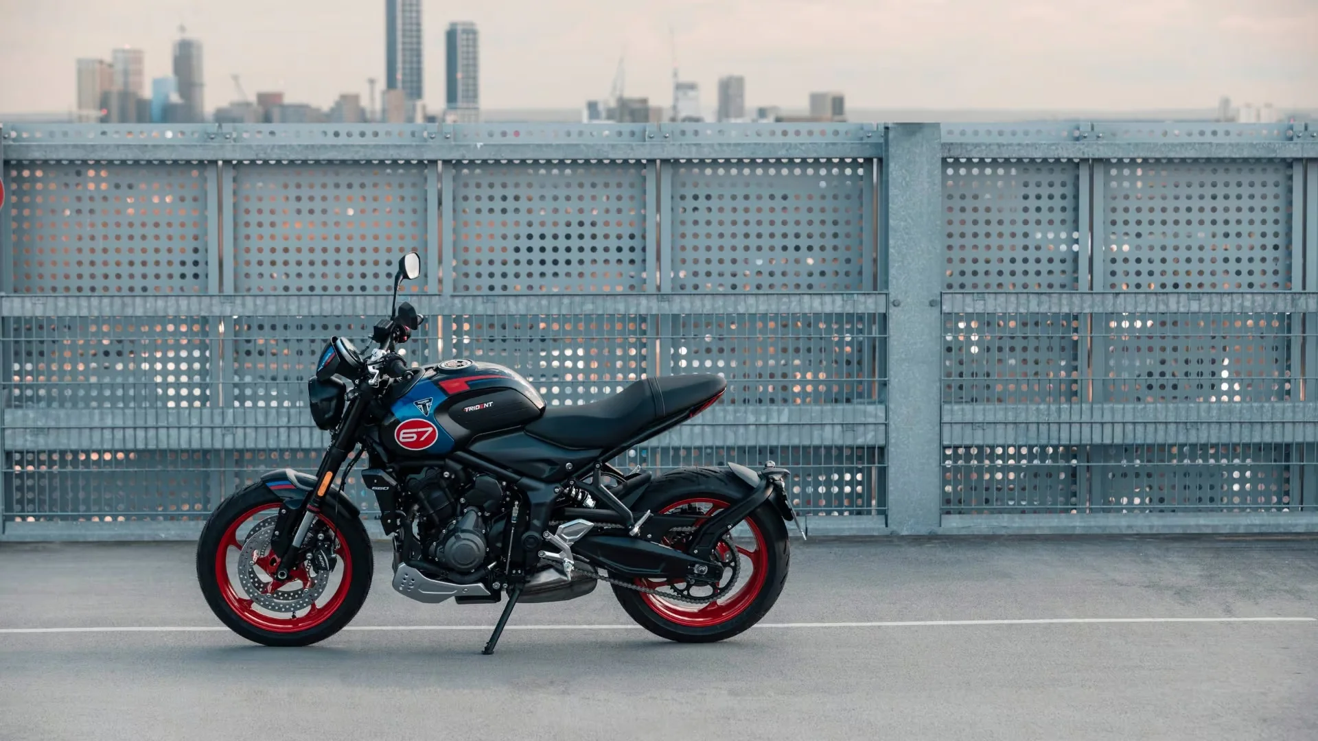 TRIDENT 660 TRIPLE TRIBUTE SPECIAL EDITION